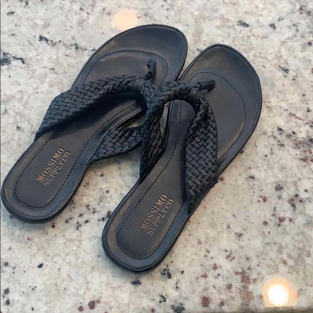 Excellent condition sandals